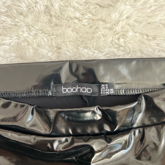 BOOHOO PLEATHER SKORT - Picture 3 of 3
